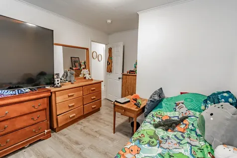 222 Summer Street Auburn ME 04210