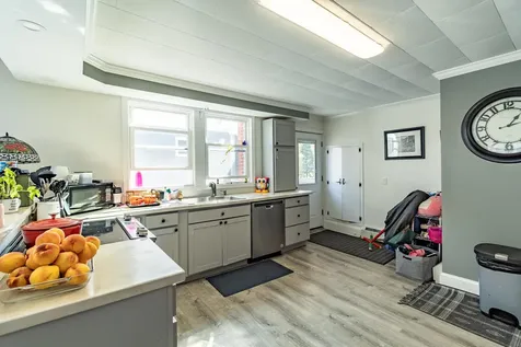 222 Summer Street Auburn ME 04210