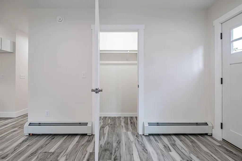 9 Sunset Avenue Auburn ME 04210