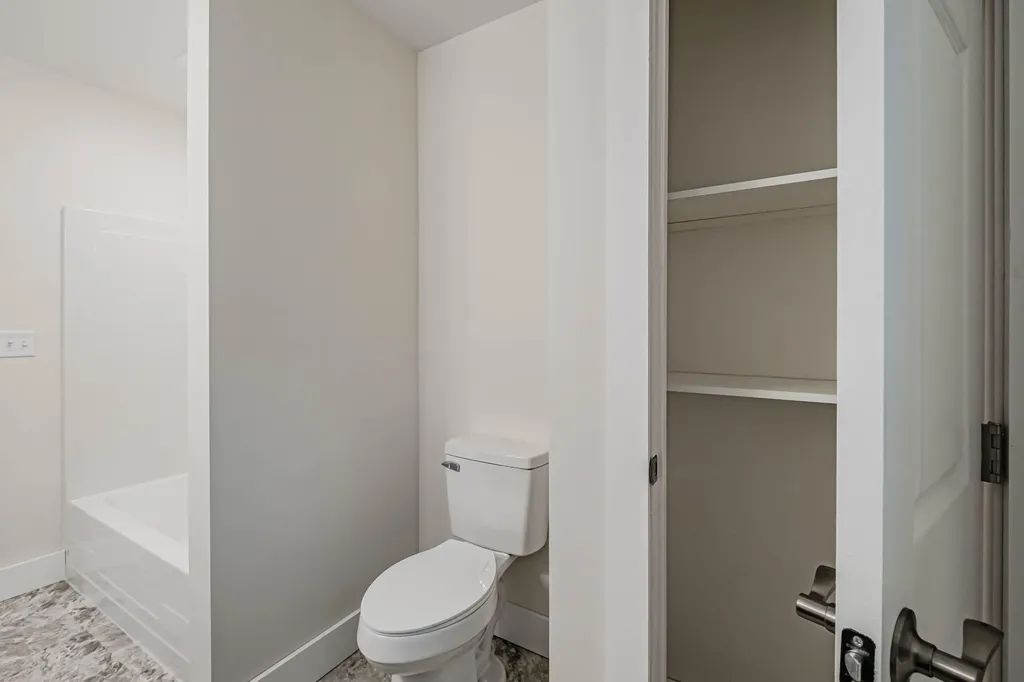 9 Sunset Avenue Auburn ME 04210