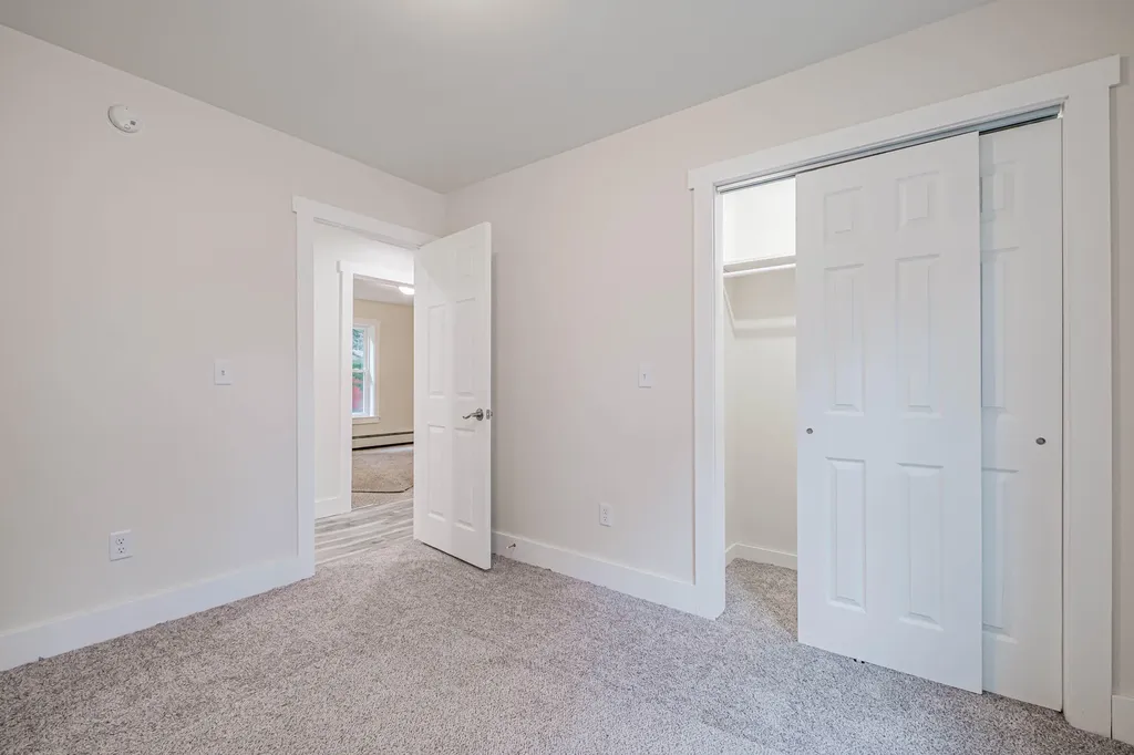 9 Sunset Avenue Auburn ME 04210