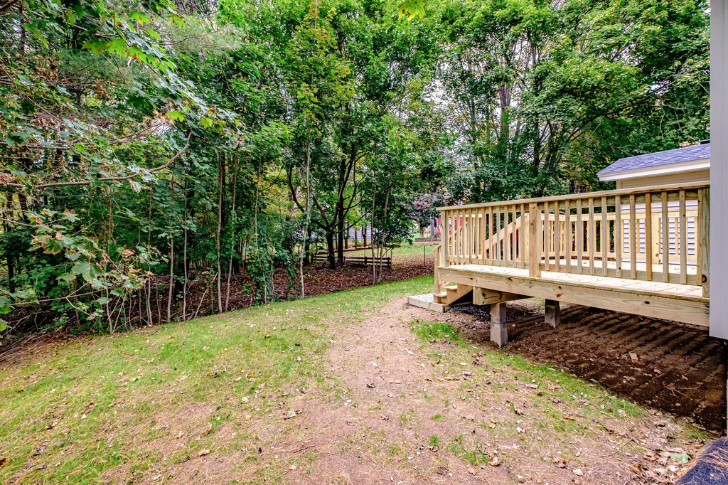 9 Sunset Avenue Auburn ME 04210