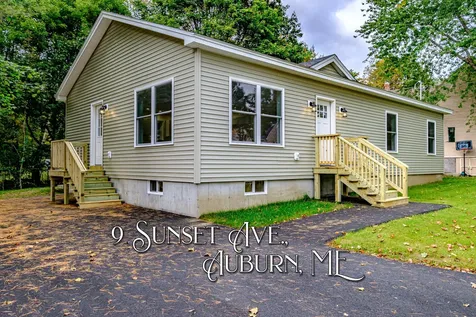 9 Sunset Avenue Auburn ME 04210