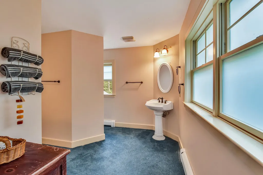 40 W Chops Point Road Bath ME 04530