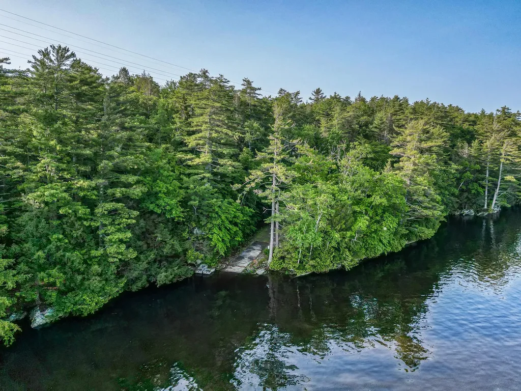40 W Chops Point Road Bath ME 04530
