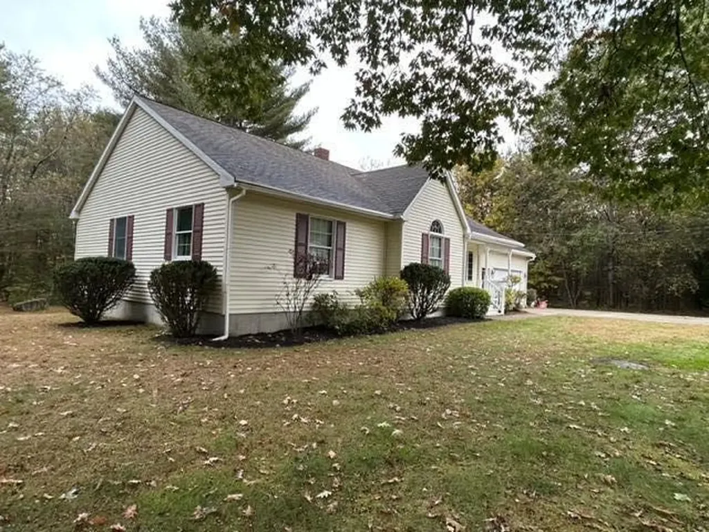 45 Hillcrest Drive Clinton ME 04927