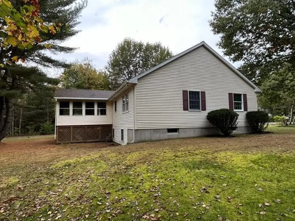 45 Hillcrest Drive Clinton ME 04927