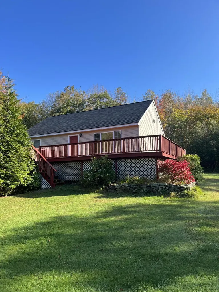 7 Hollow Lane Northport ME 04849