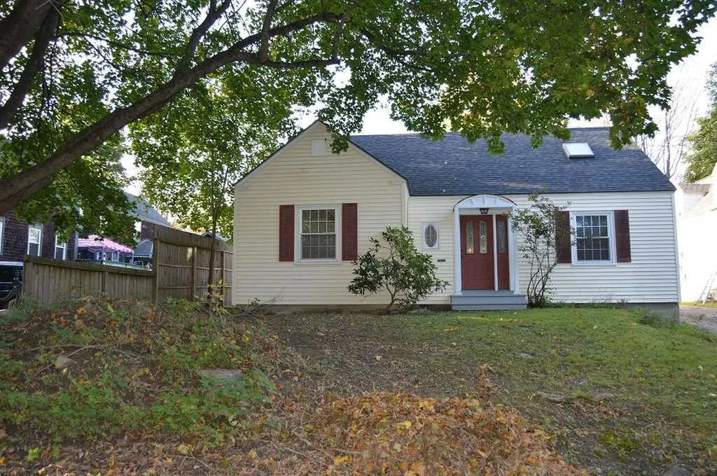 19 Fillmore Place Gardiner ME 04345