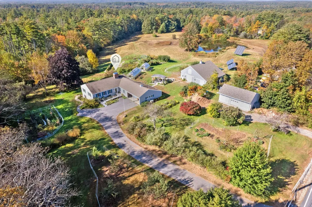 461 River Road Buxton ME 04093