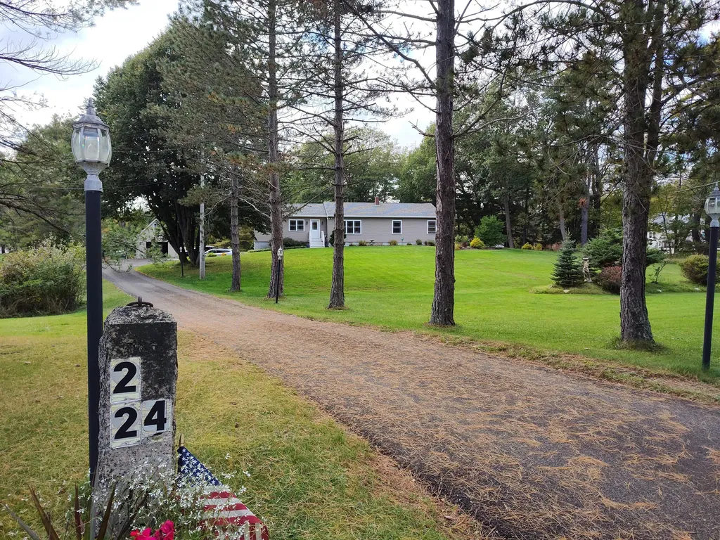 224 North Road Yarmouth ME 04096