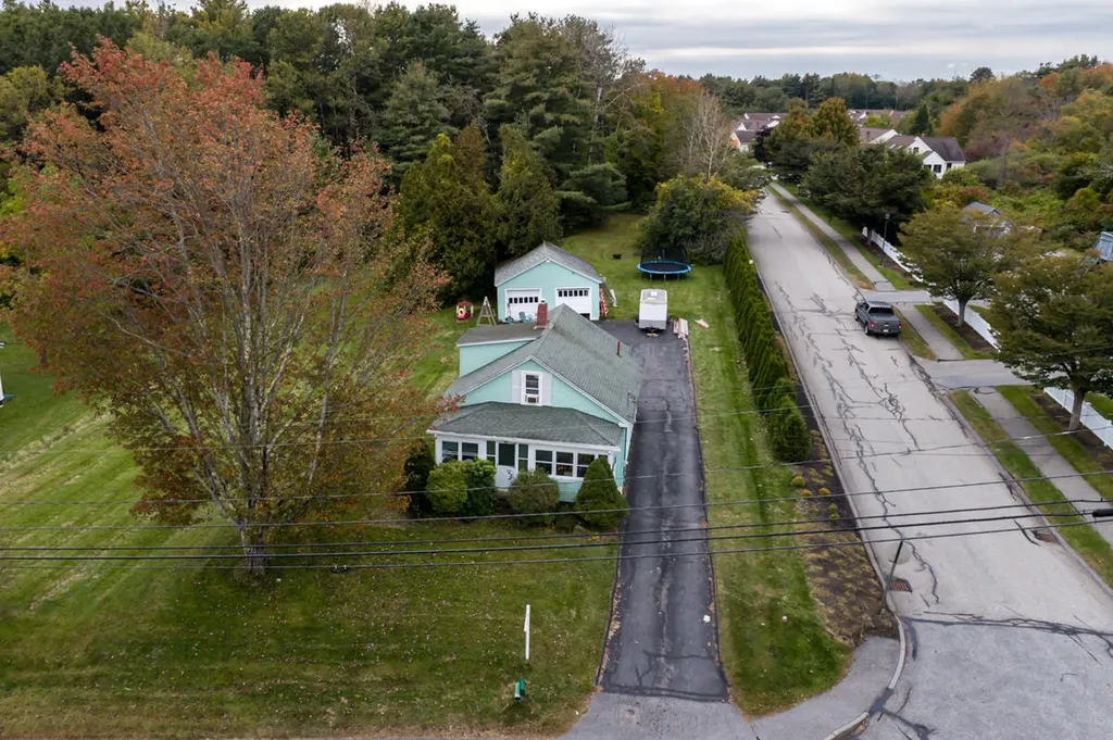 79 River Road Brunswick ME 04011