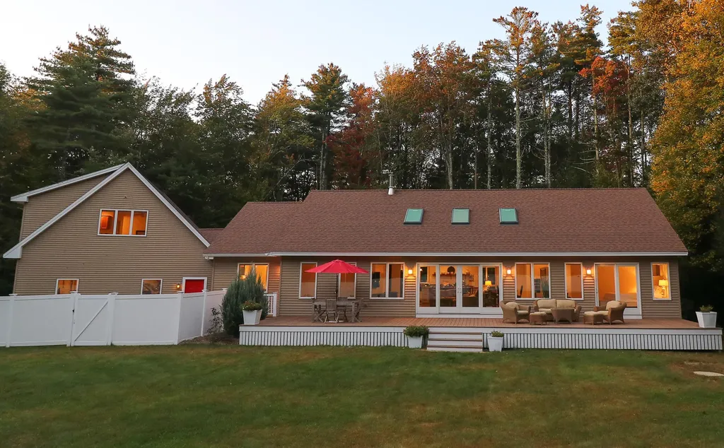 21 Adams Lane Ogunquit ME 03907