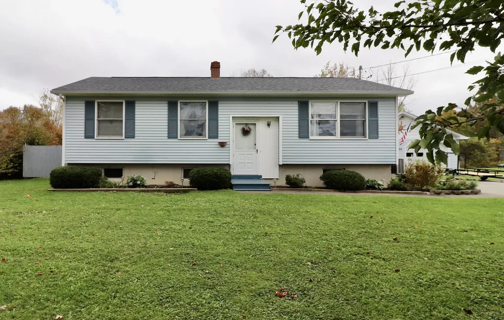 39 Birchwood Avenue Bangor ME 04401