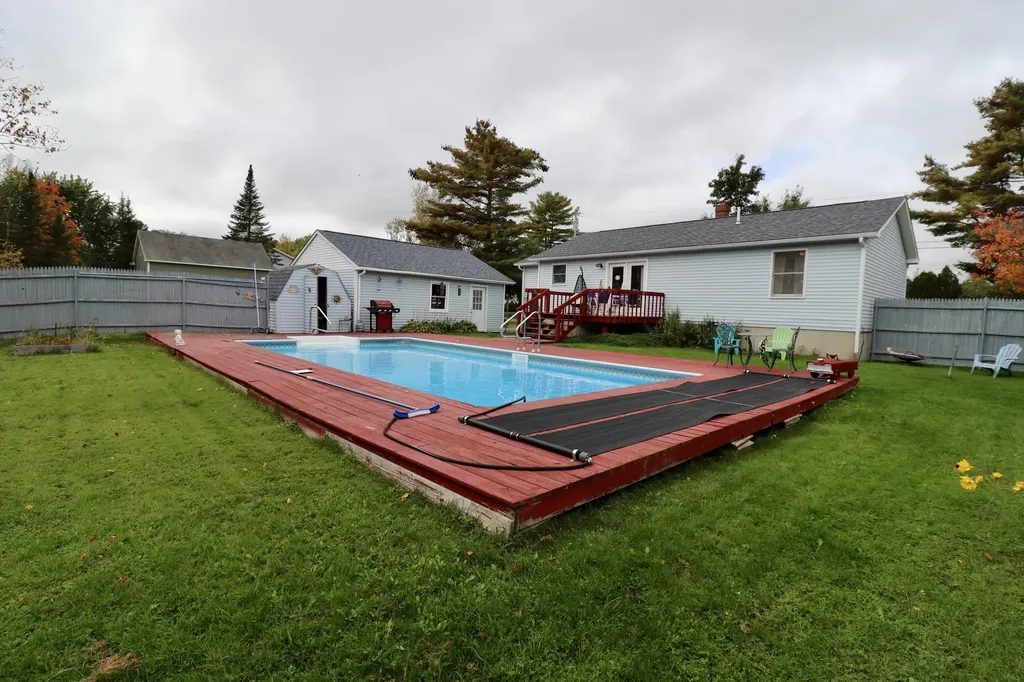 39 Birchwood Avenue Bangor ME 04401