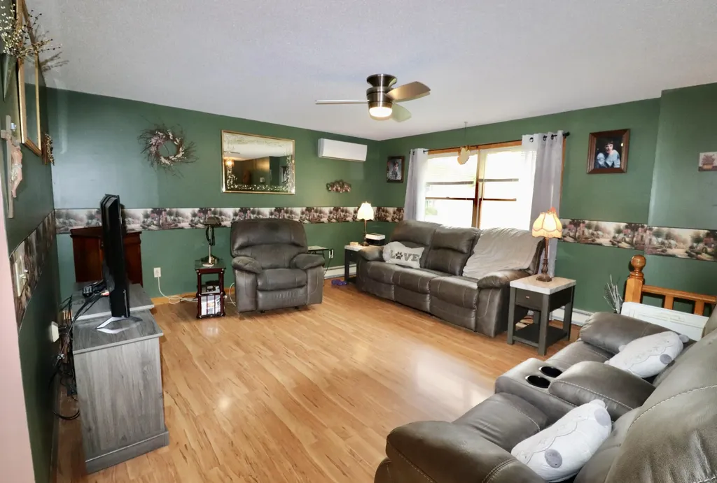 39 Birchwood Avenue Bangor ME 04401