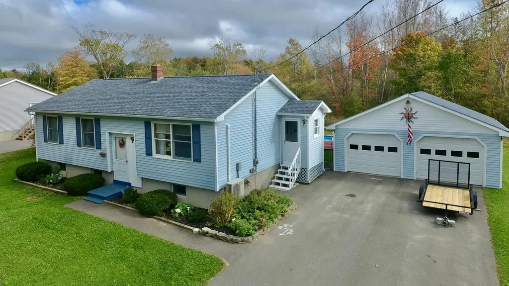 39 Birchwood Avenue Bangor ME 04401