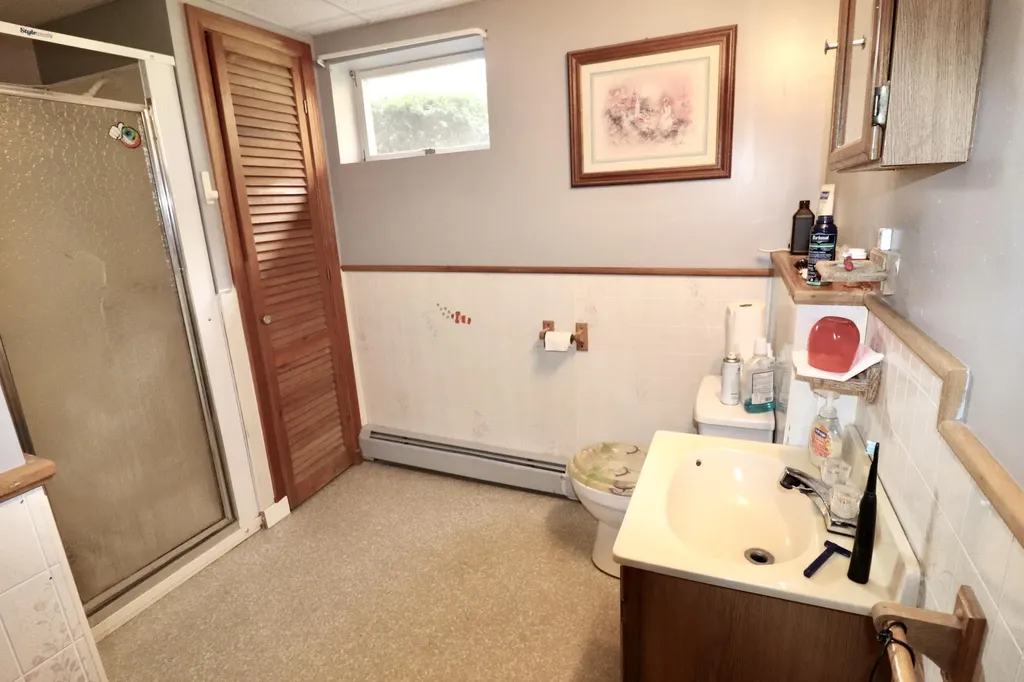 39 Birchwood Avenue Bangor ME 04401