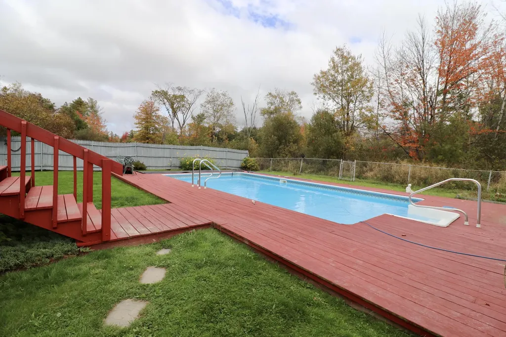 39 Birchwood Avenue Bangor ME 04401