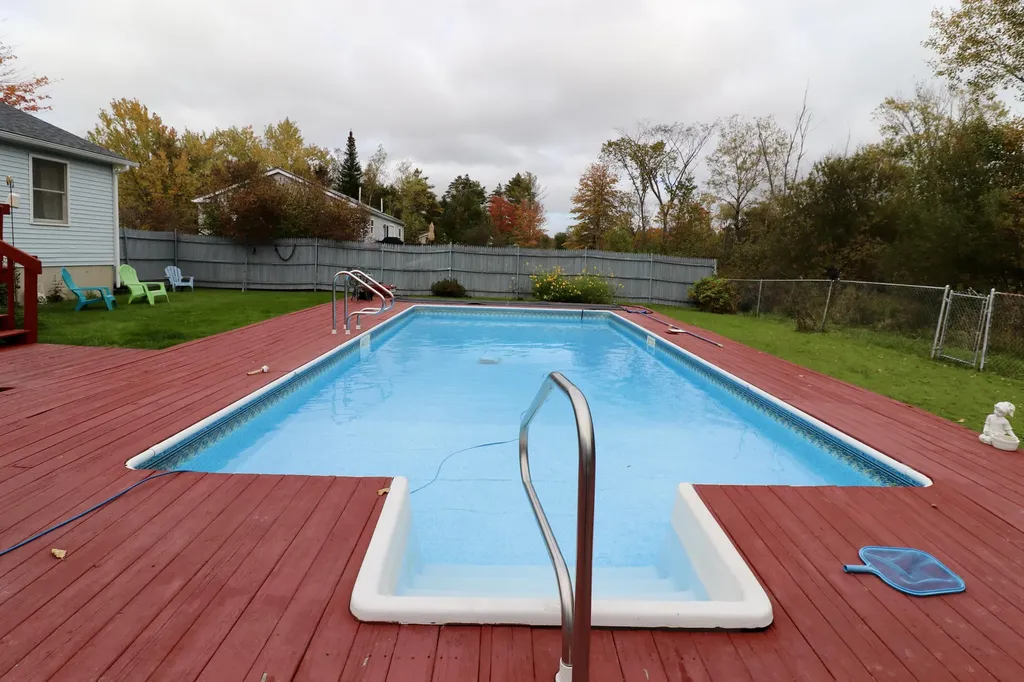 39 Birchwood Avenue Bangor ME 04401