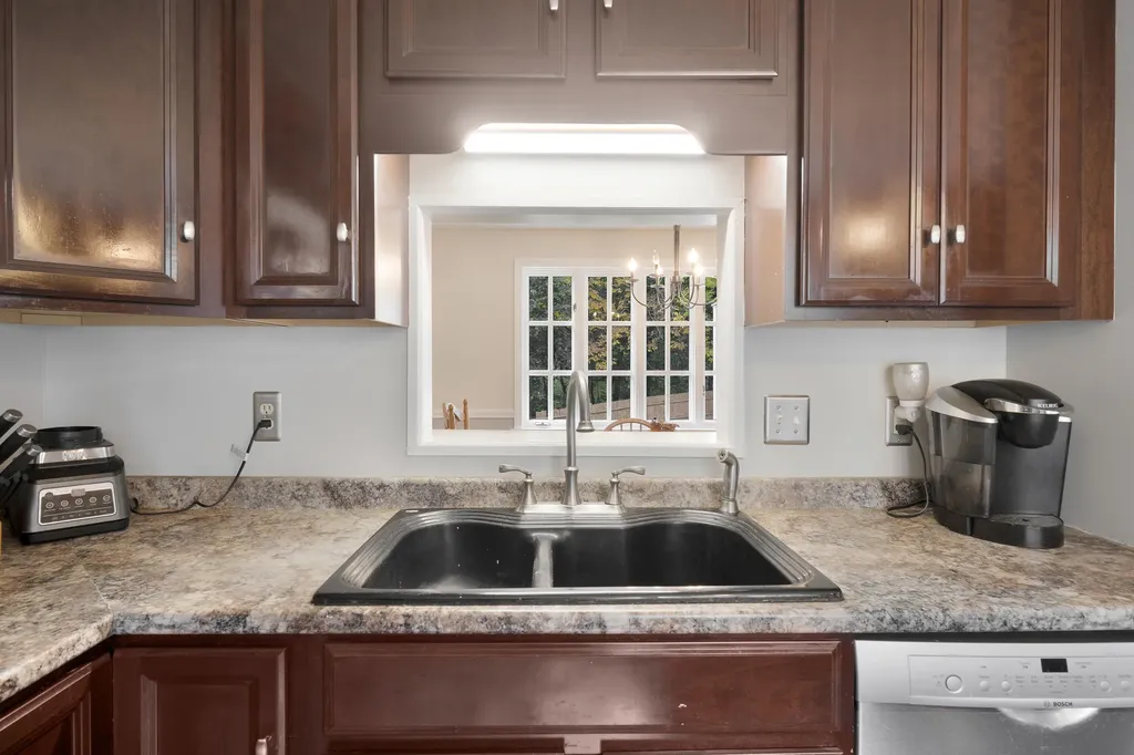 44 Hilltop Avenue Lewiston ME 04240