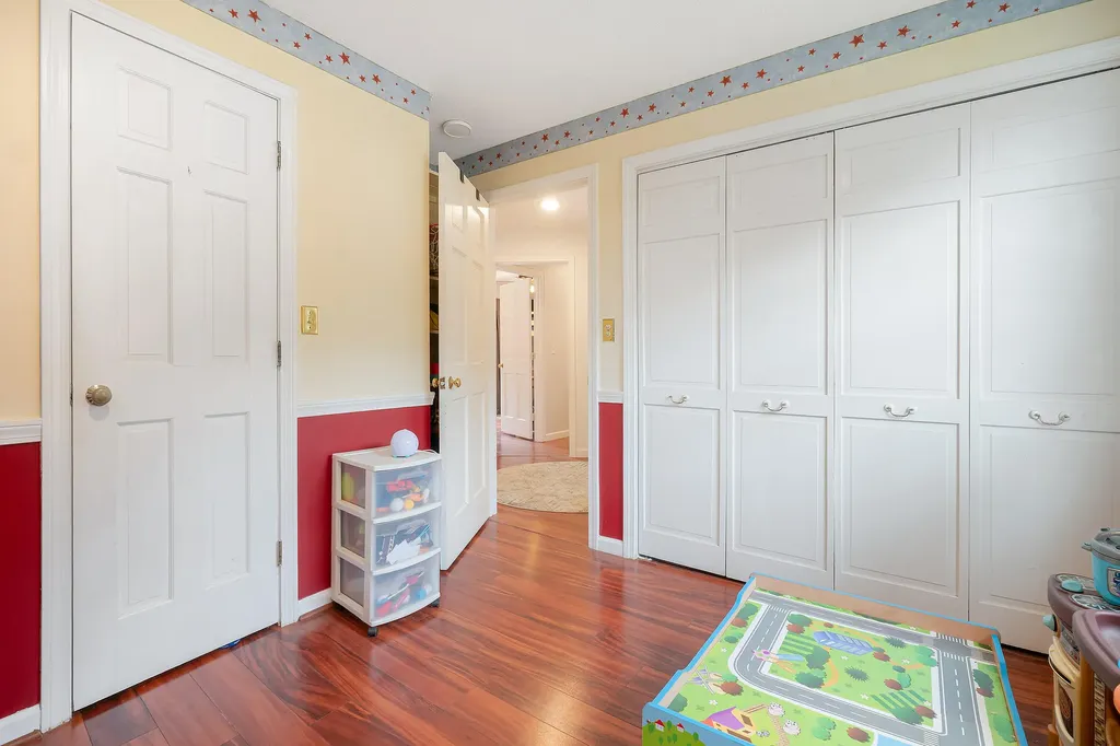 44 Hilltop Avenue Lewiston ME 04240