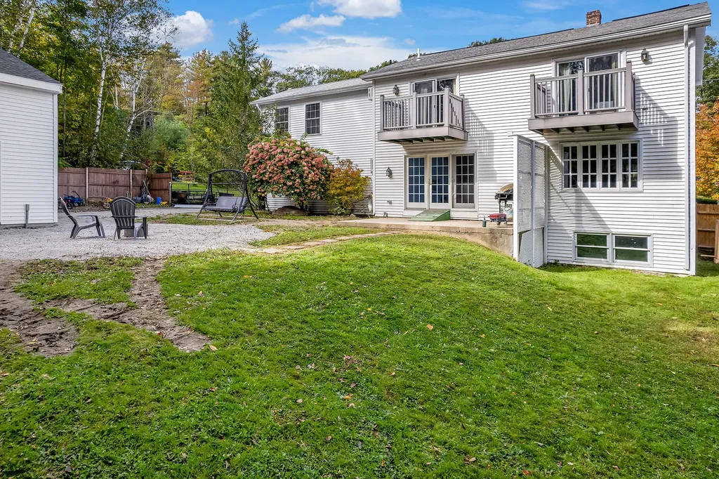 44 Hilltop Avenue Lewiston ME 04240