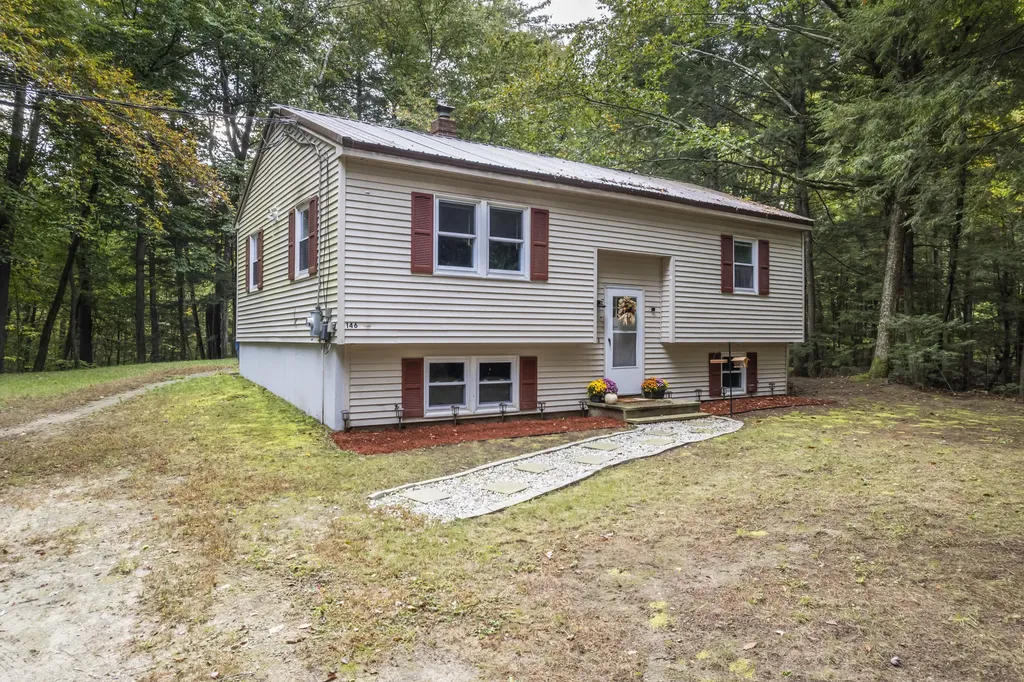 146 Highland Road Standish ME 04084