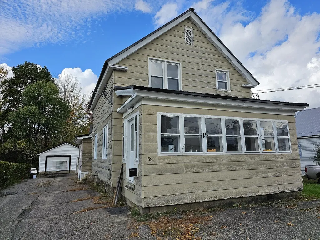 86 Bates Street Millinocket ME 04462