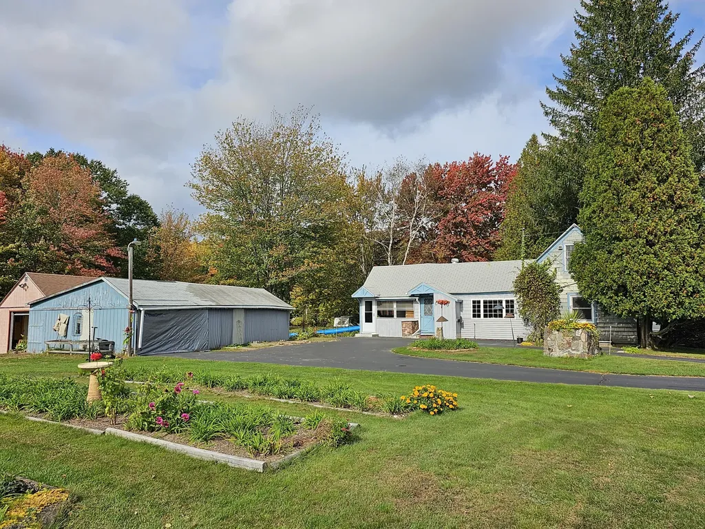 1789 Hotel Road Auburn ME 04210