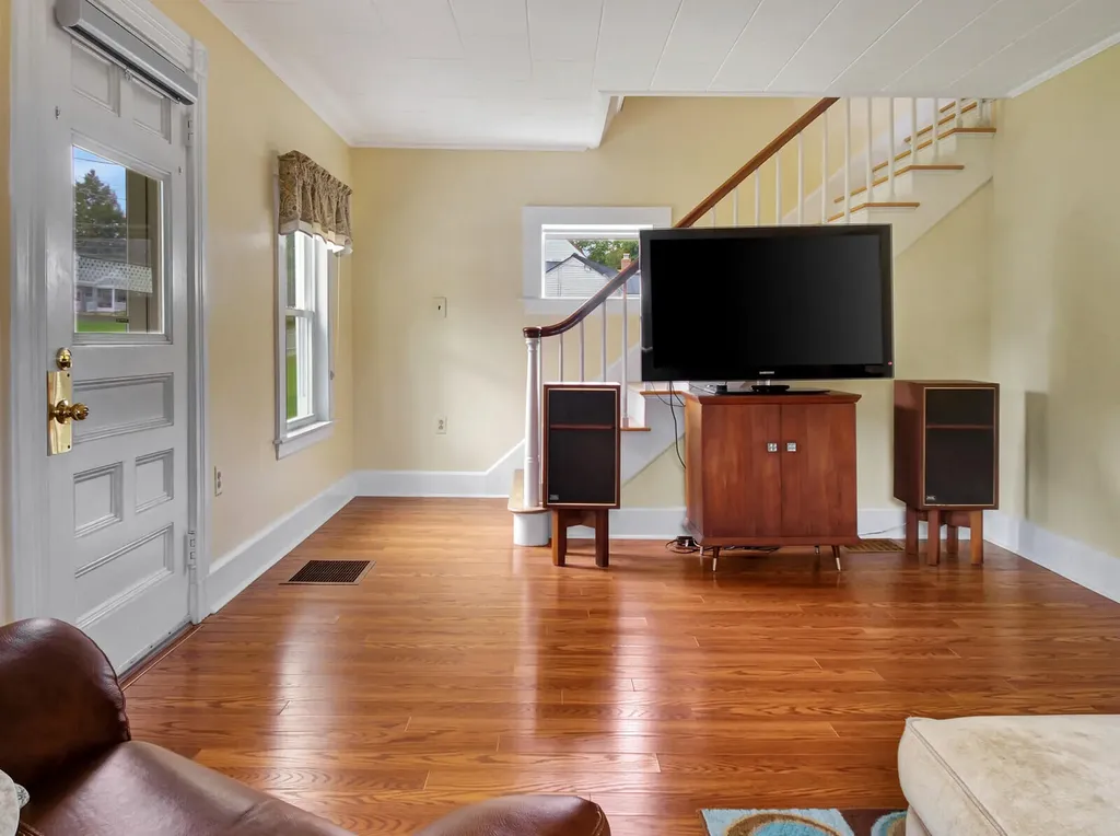 119 Eastern Avenue Augusta ME 04330