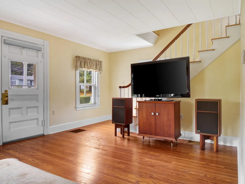 119 Eastern Avenue Augusta ME 04330
