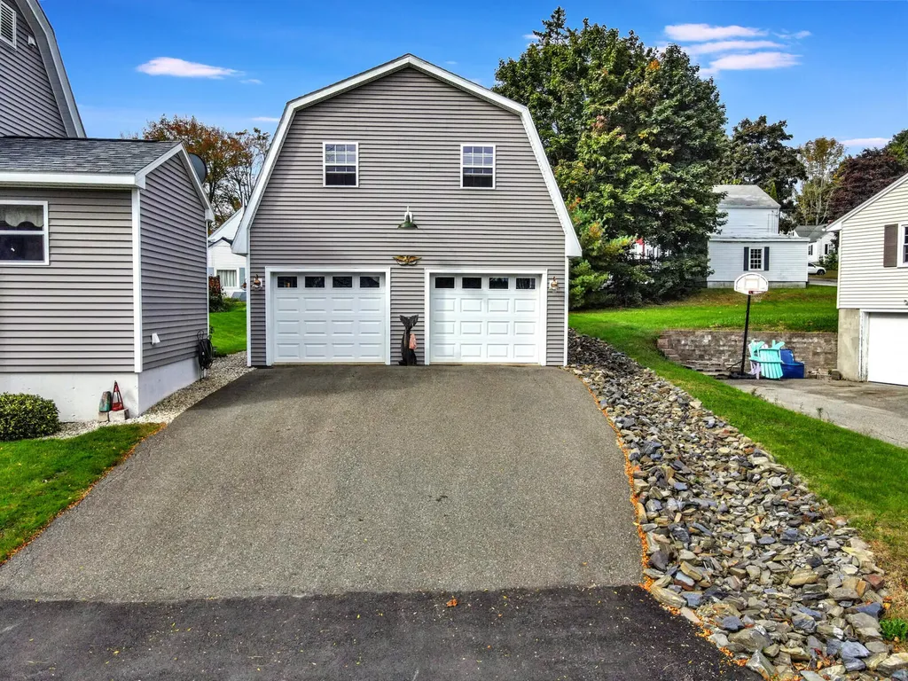 119 Eastern Avenue Augusta ME 04330