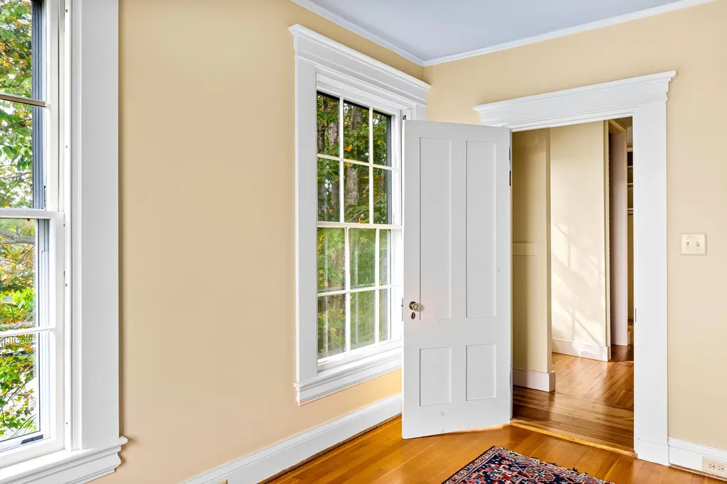 399 Main Street Thomaston ME 04861