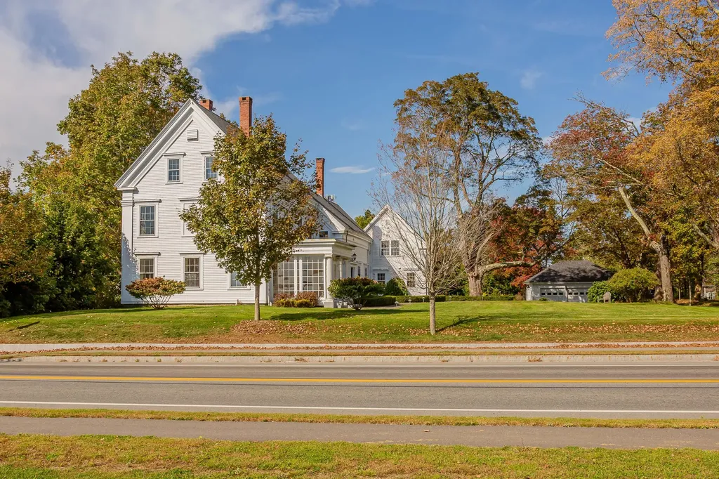 399 Main Street Thomaston ME 04861