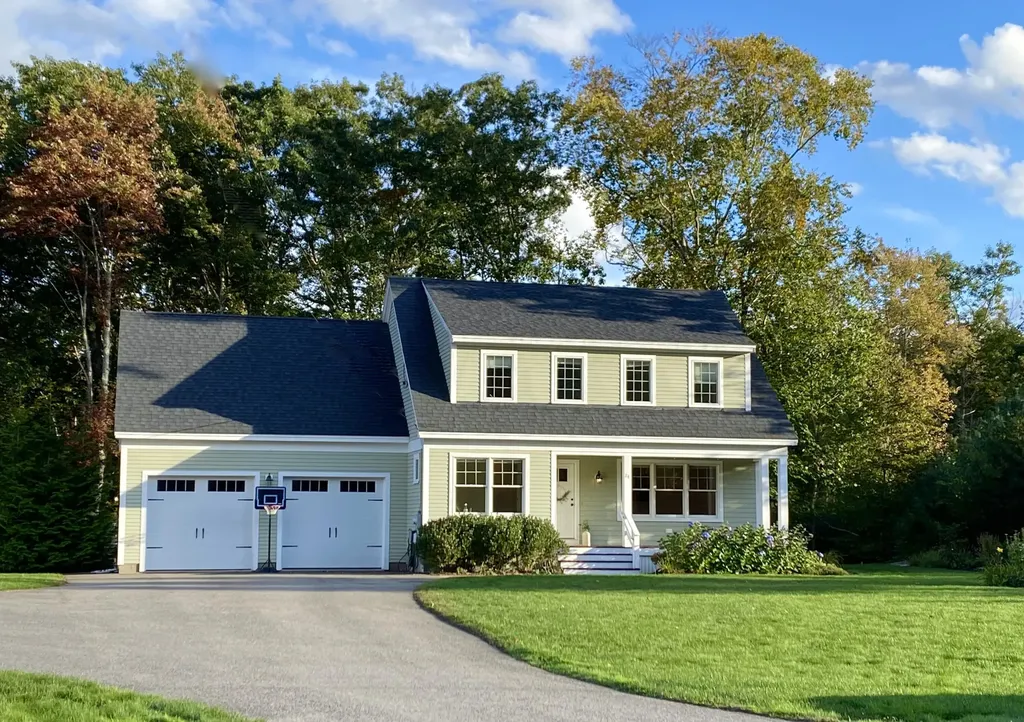 24 Turner Drive York ME 03902