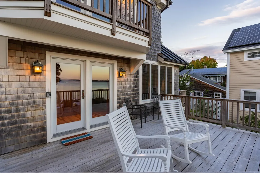 36 Old Mill Road Falmouth ME 04105