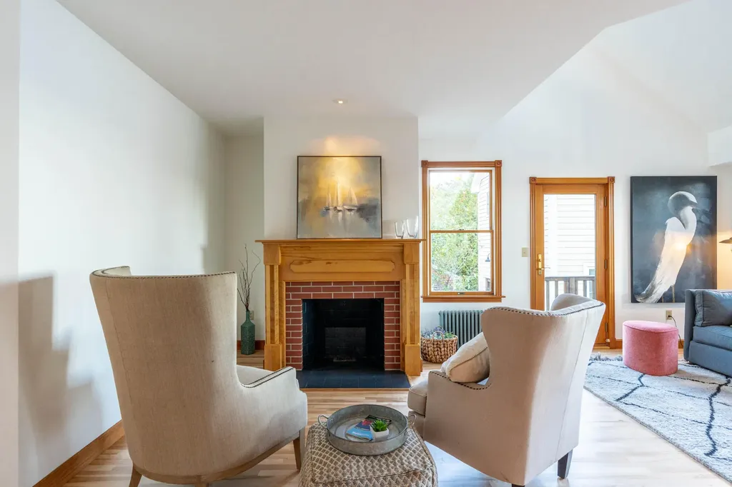 36 Old Mill Road Falmouth ME 04105