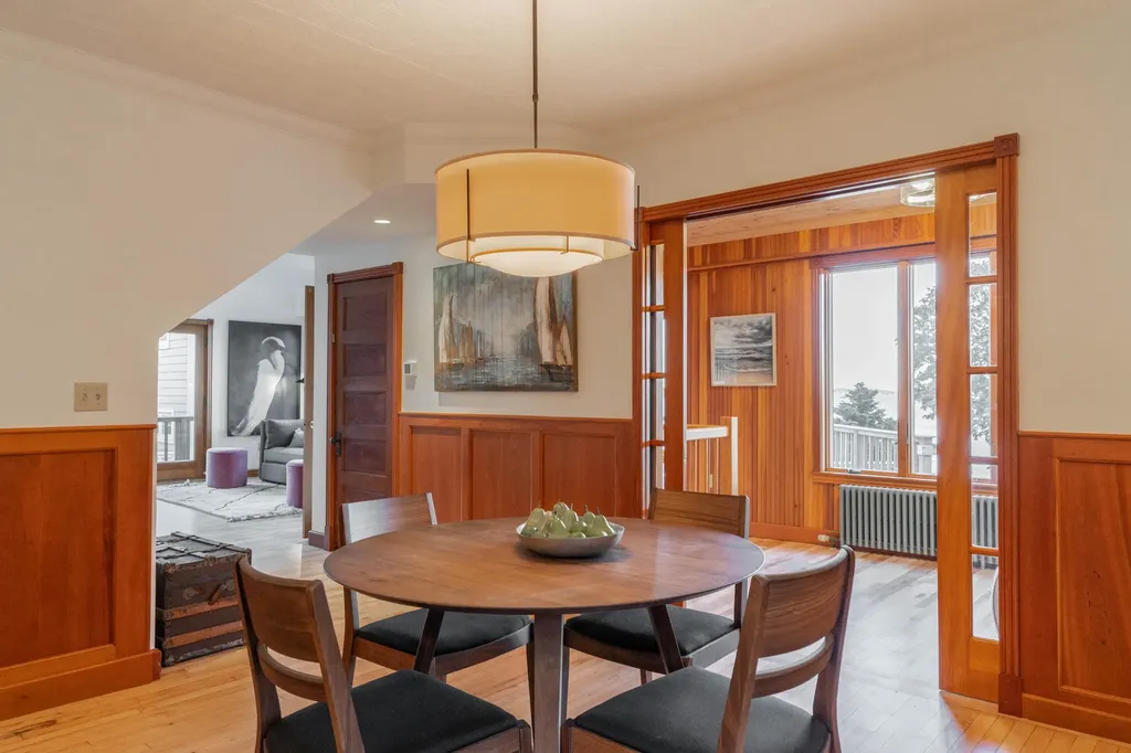 36 Old Mill Road Falmouth ME 04105
