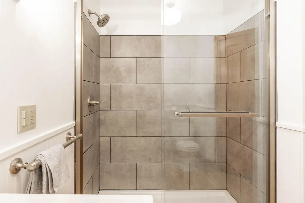 36 Old Mill Road Falmouth ME 04105