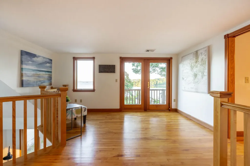 36 Old Mill Road Falmouth ME 04105