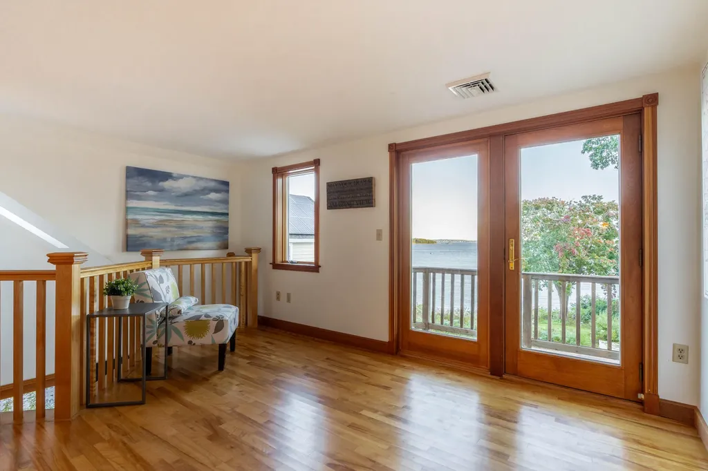 36 Old Mill Road Falmouth ME 04105