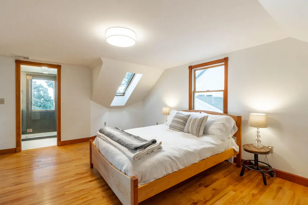 36 Old Mill Road Falmouth ME 04105