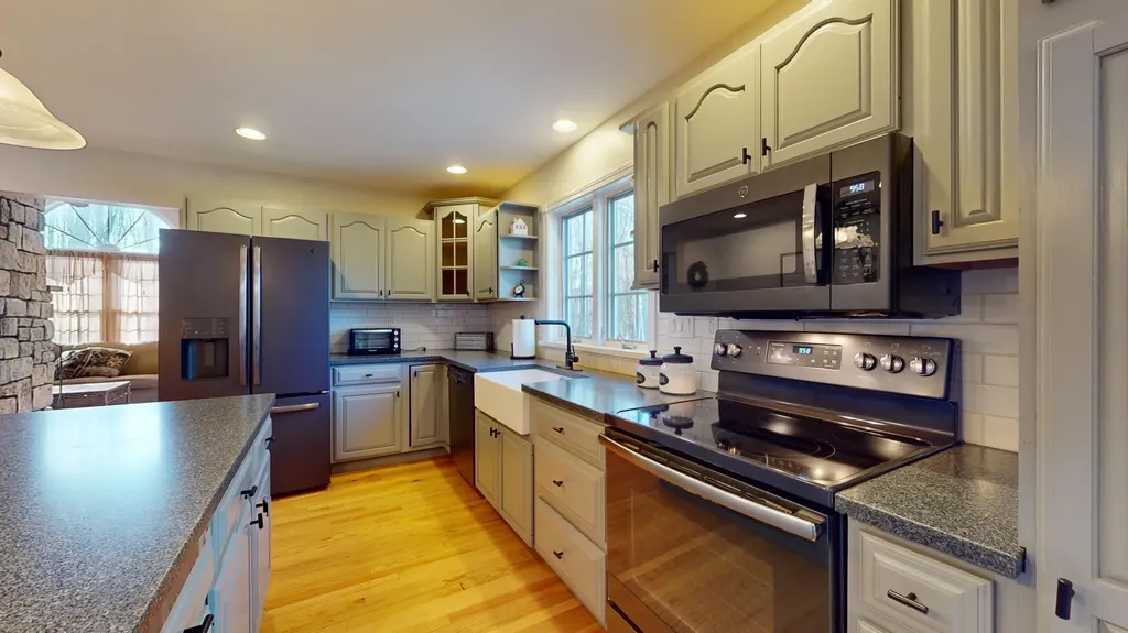 931 Old Danville Road Auburn ME 04210