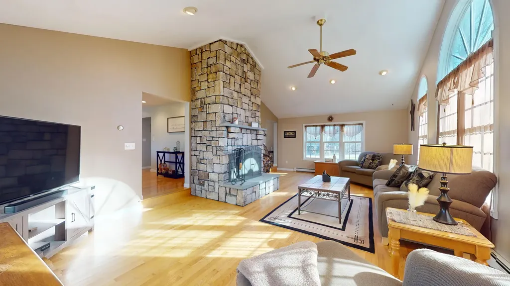 931 Old Danville Road Auburn ME 04210