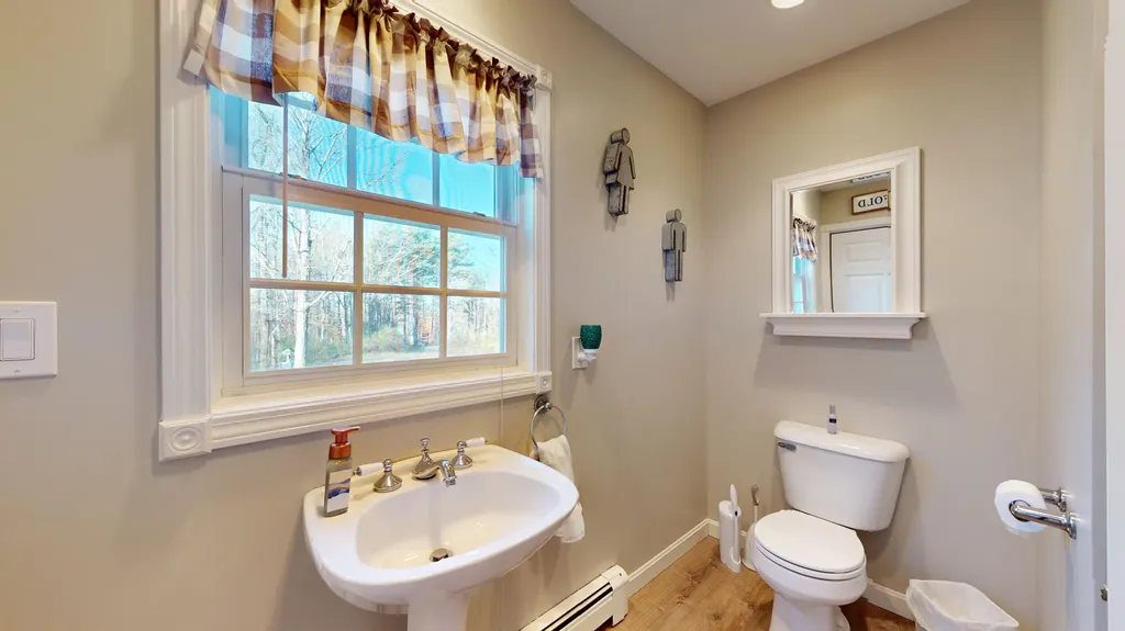 931 Old Danville Road Auburn ME 04210