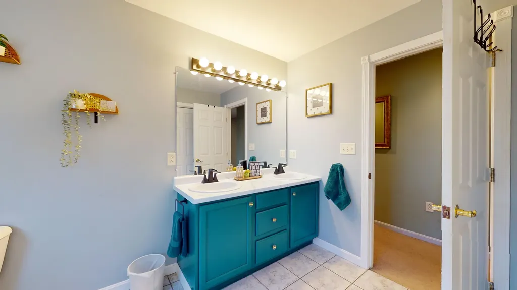 931 Old Danville Road Auburn ME 04210