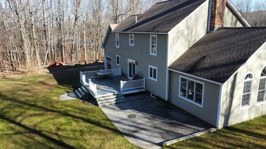 931 Old Danville Road Auburn ME 04210