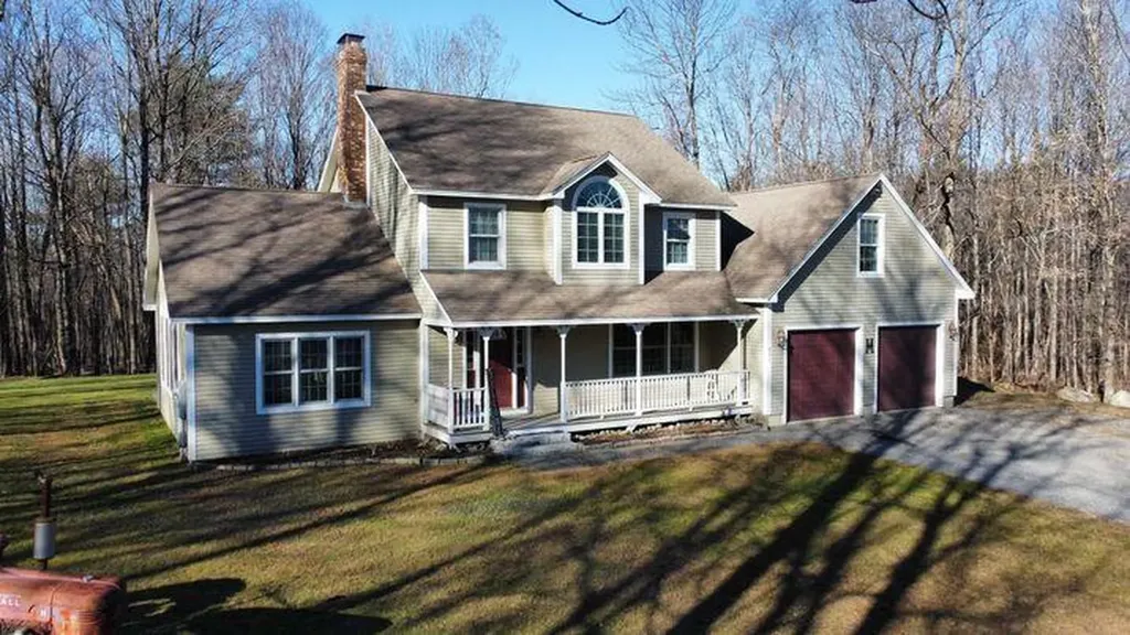 931 Old Danville Road Auburn ME 04210