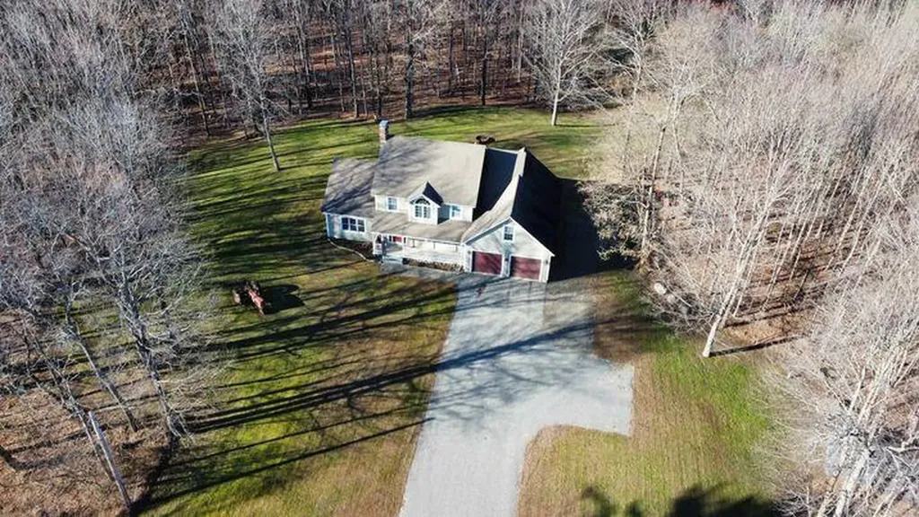 931 Old Danville Road Auburn ME 04210